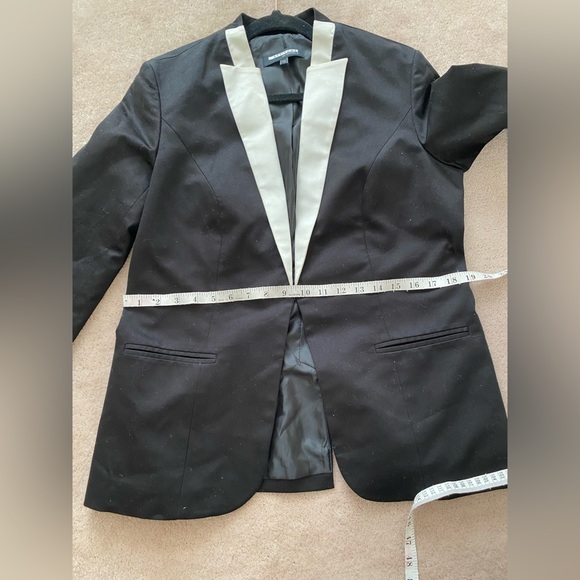Blazer with white lapels - Picture 4 of 5